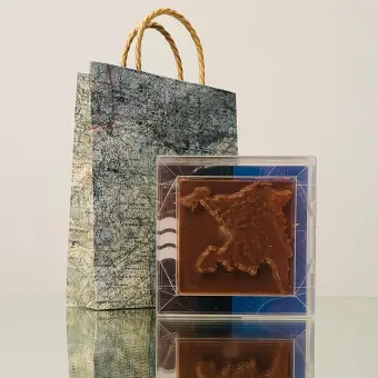 Schoggirelief Aargau mit Geschenktasche 